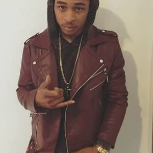 Meet your Posher, Devin